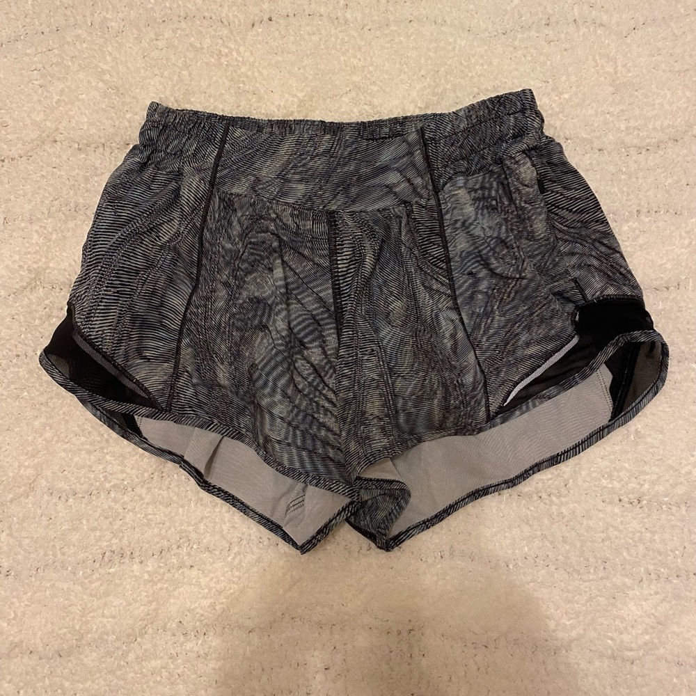 Lululemon black/blue/green Hotty Hot shorts